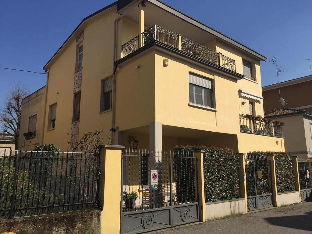 לודי Guesthouse Flora מראה חיצוני תמונה