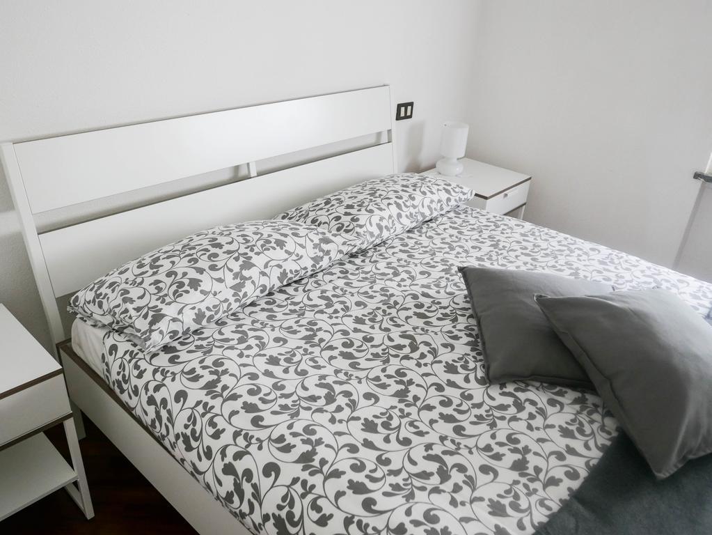 לודי Guesthouse Flora מראה חיצוני תמונה